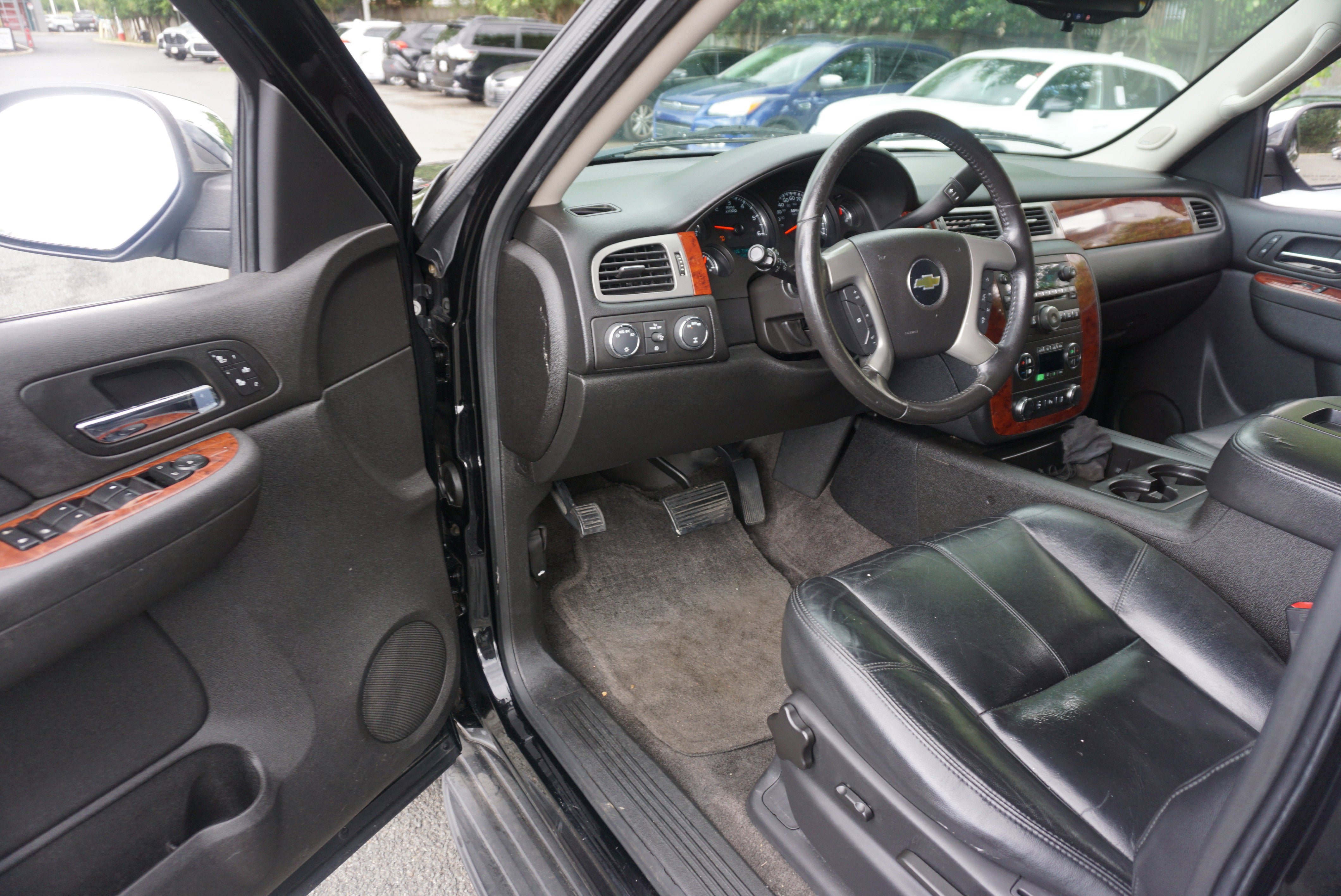 Used 2013 Chevrolet Tahoe LT AWD/4WD image 7
