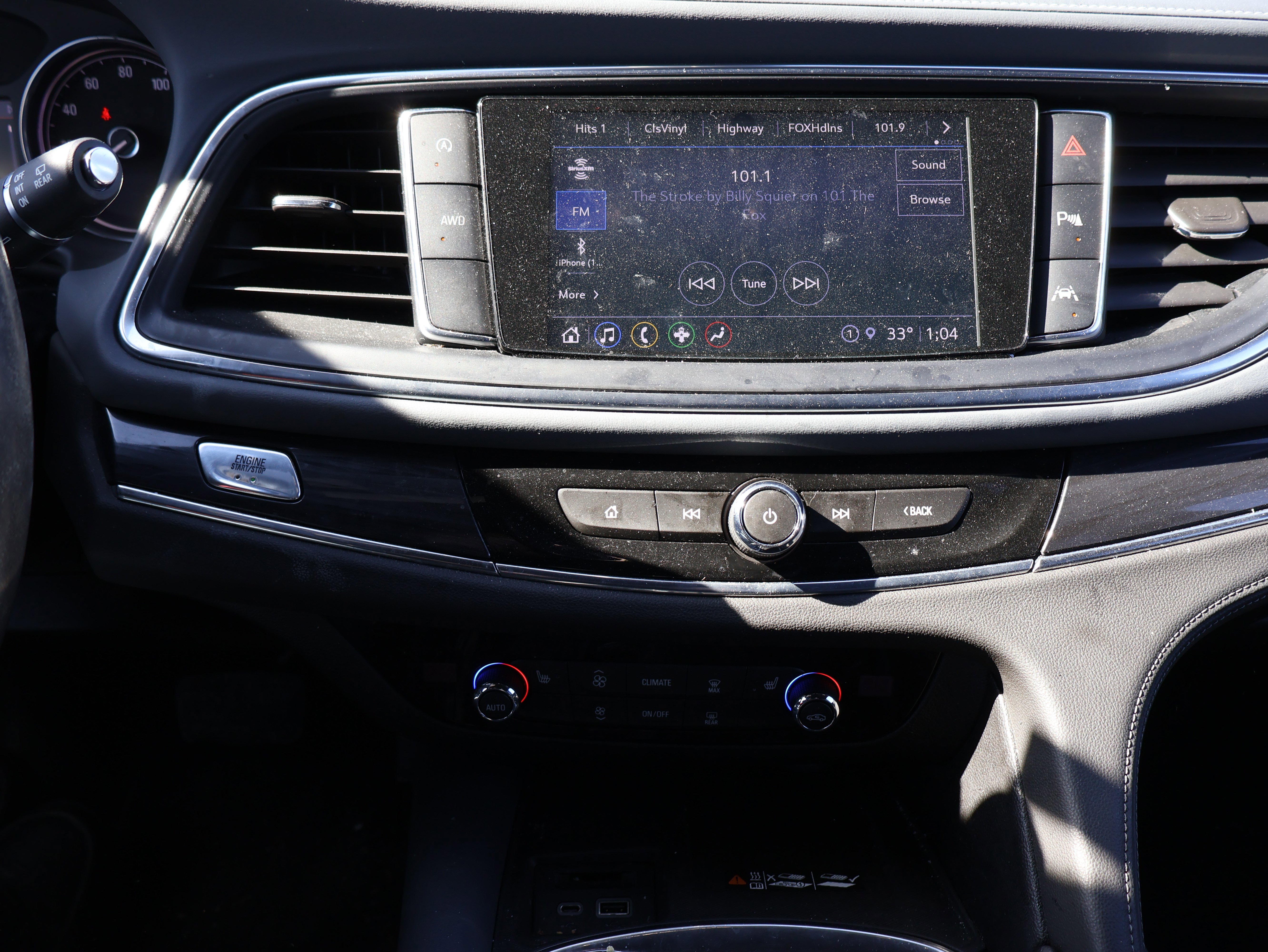 Used 2023 Buick Enclave Essence w/ Experience Buick Package image 25