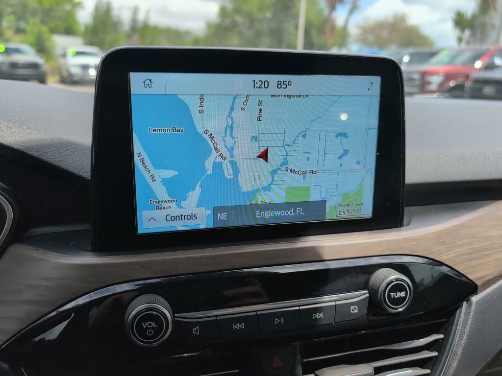 Certified 2020 Ford Escape Titanium image 17