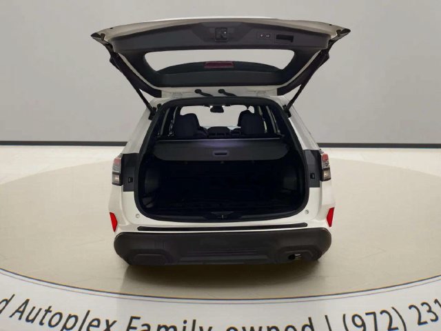 Used 2025 Subaru Forester Premium AWD/4WD image 91