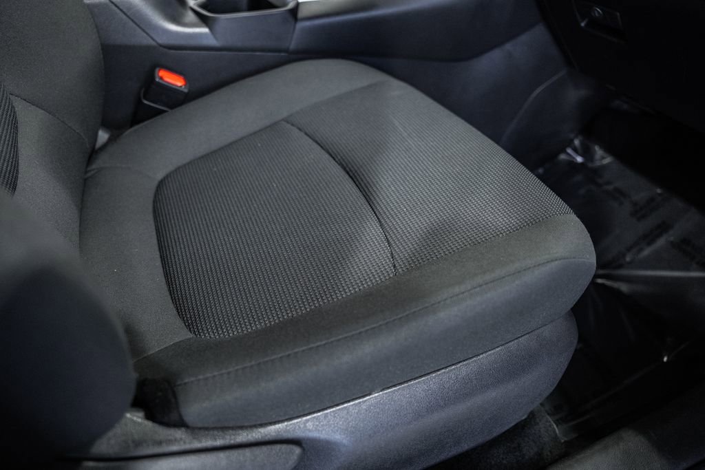 Used 2024 Toyota RAV4 LE image 27