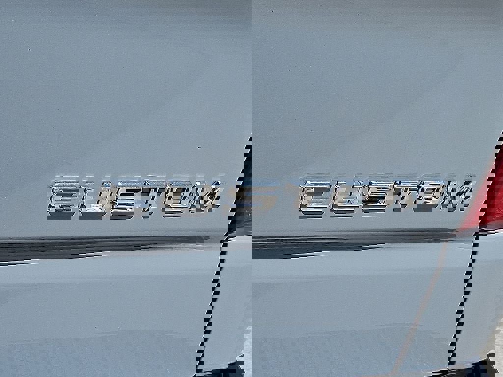 Used 2025 Chevrolet Silverado 1500 Custom RWD image 16