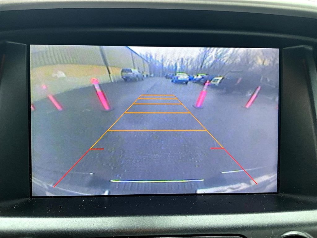 Used 2015 GMC Canyon SLE image 19