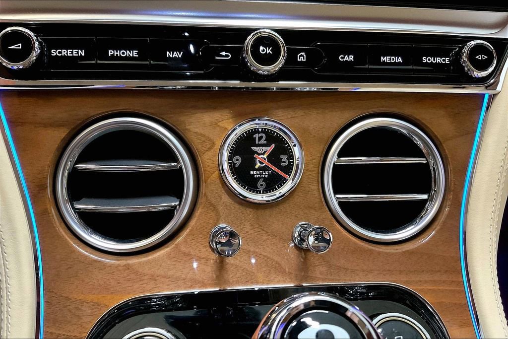 Used 2024 Bentley Continental GT AWD/4WD image 32