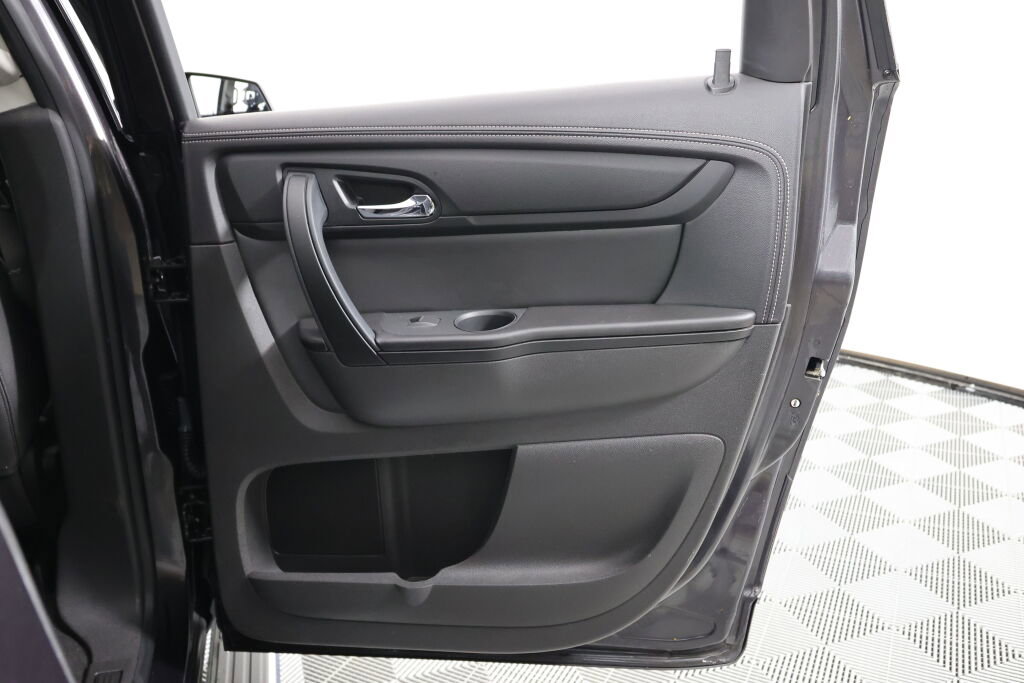 Used 2013 Chevrolet Traverse LT w/ All-Star Edition AWD/4WD image 21