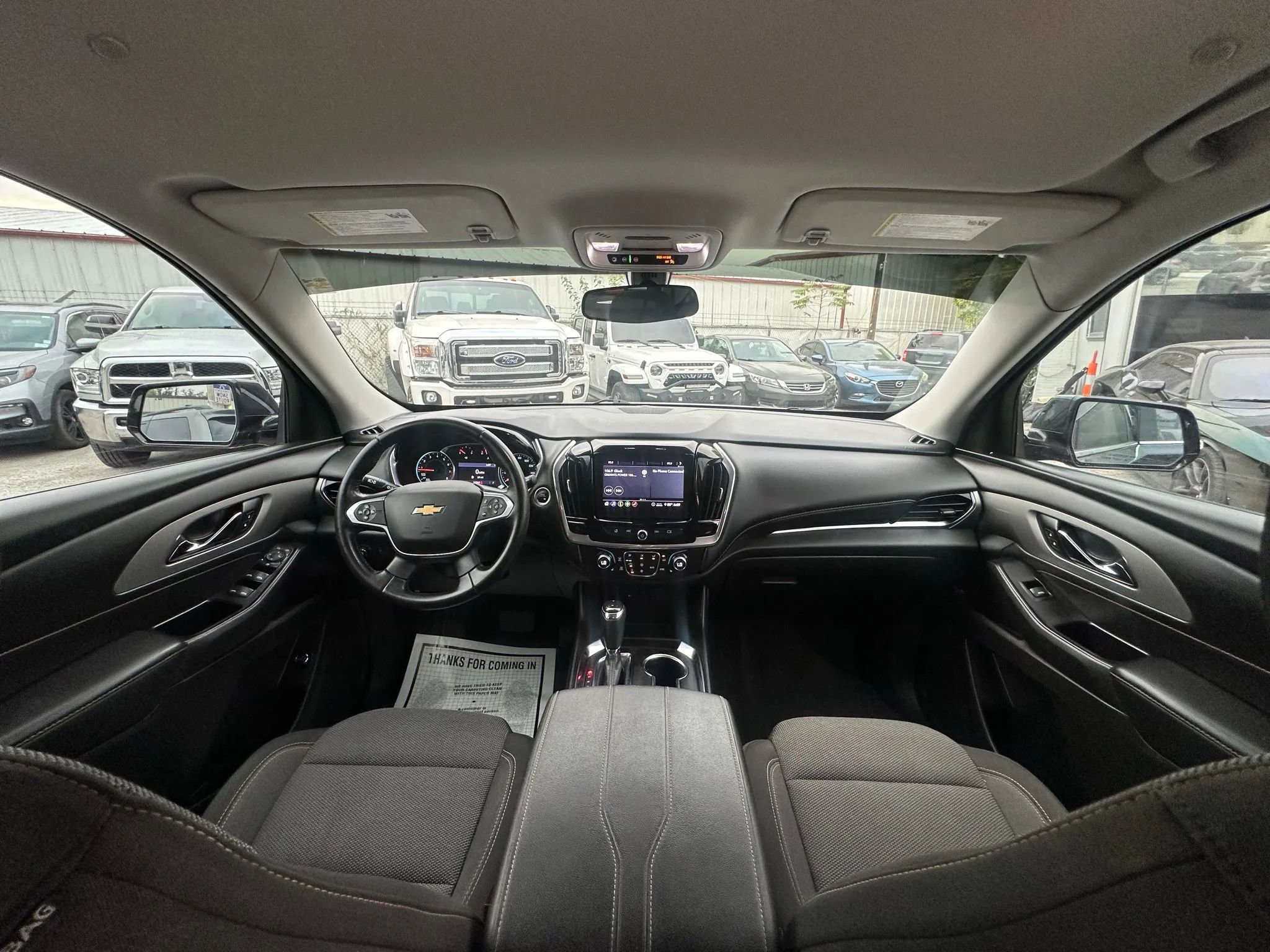 Used 2020 Chevrolet Traverse LT image 14