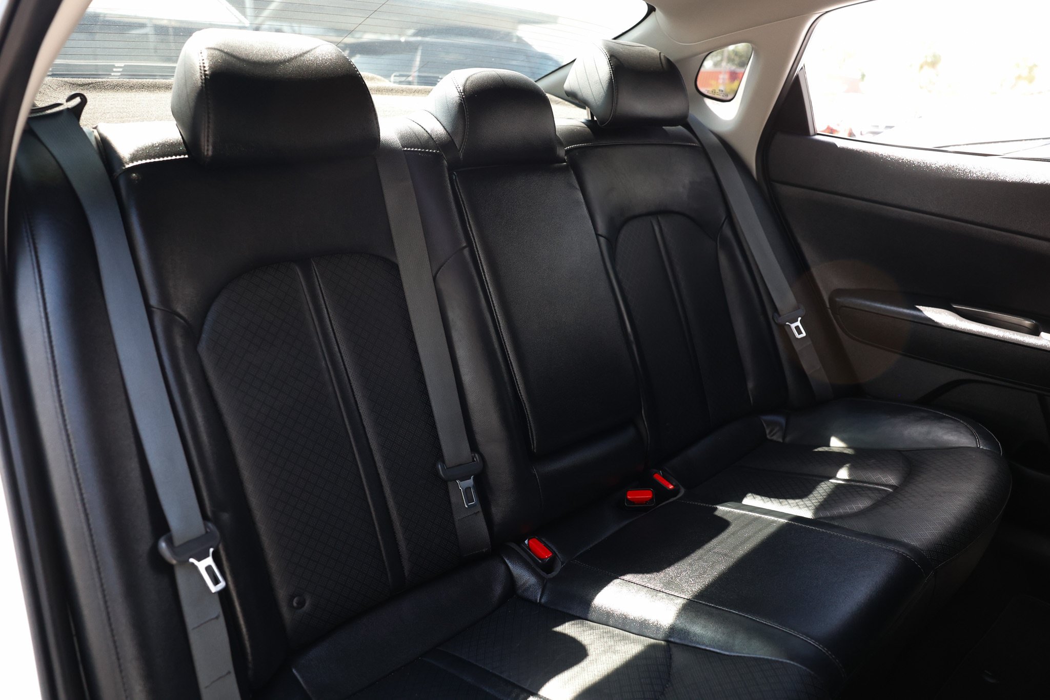 Used 2020 Kia Optima SE FWD image 19