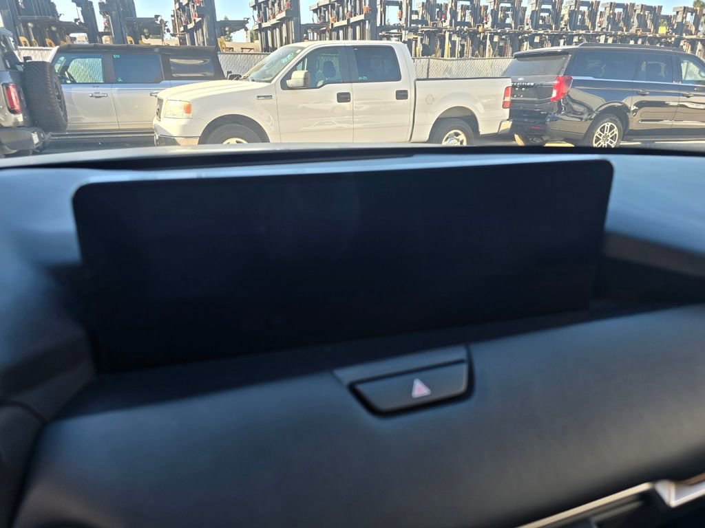 Used 2024 MAZDA CX-90 Plug-In Hybrid w/ Premium Plus image 12