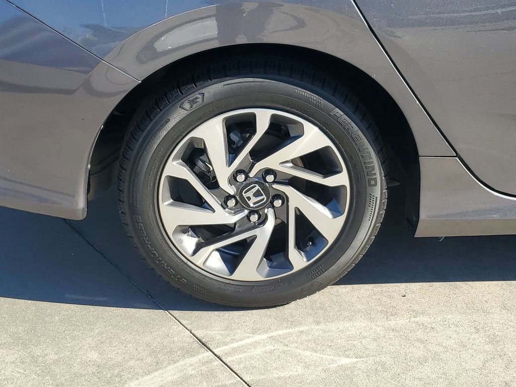 Used 2017 Honda Civic EX-T image 7