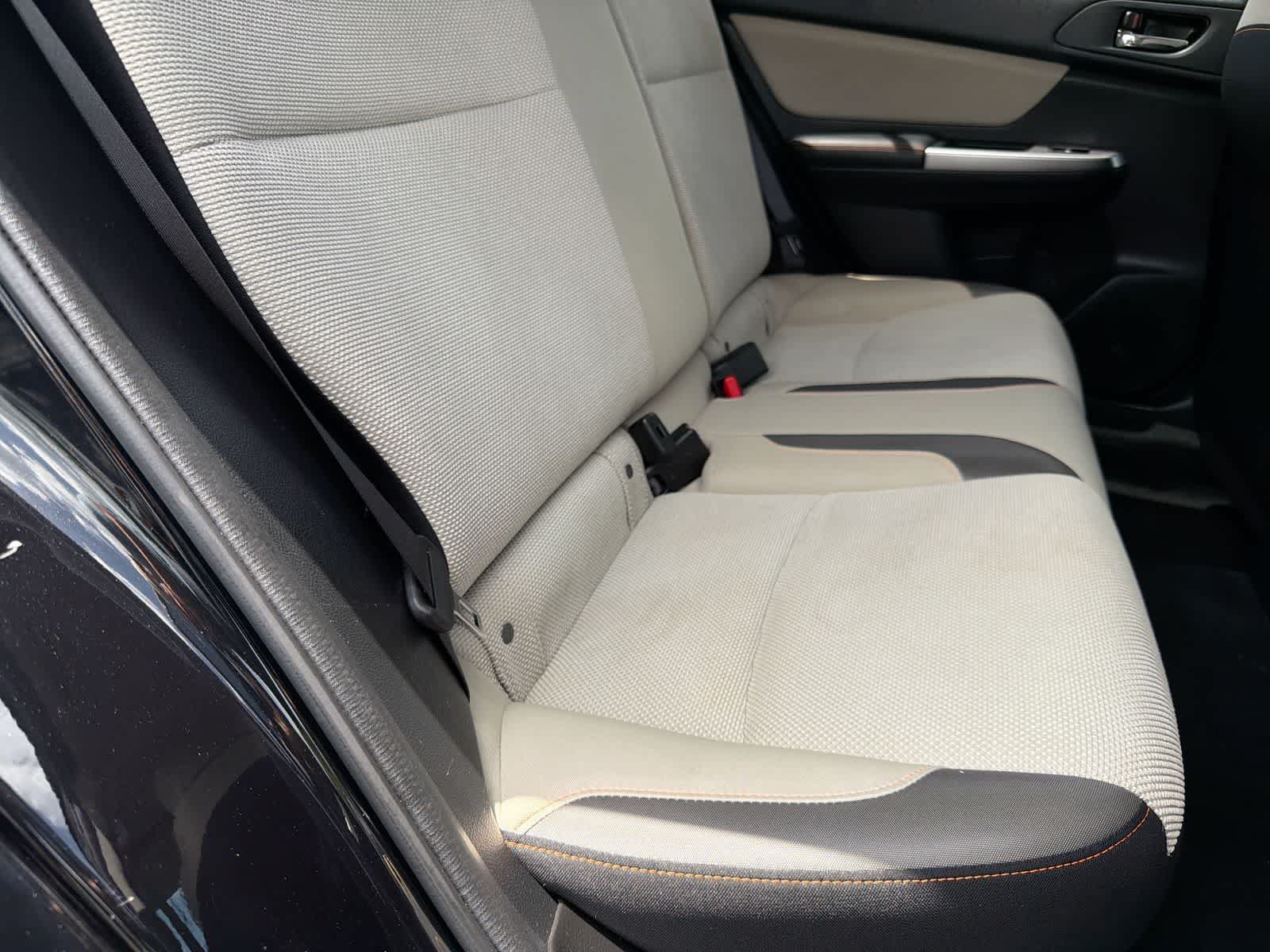 Used 2016 Subaru Crosstrek 2.0i Premium AWD/4WD image 21