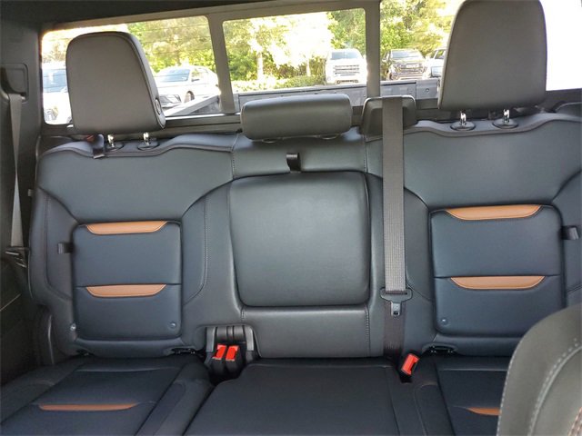 Used 2024 GMC Sierra 2500 AT4 w/ AT4 Premium Plus Package image 13