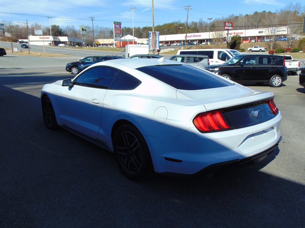 Used 2021 Ford Mustang EcoBoost w/ Equipment Group 101A image 7