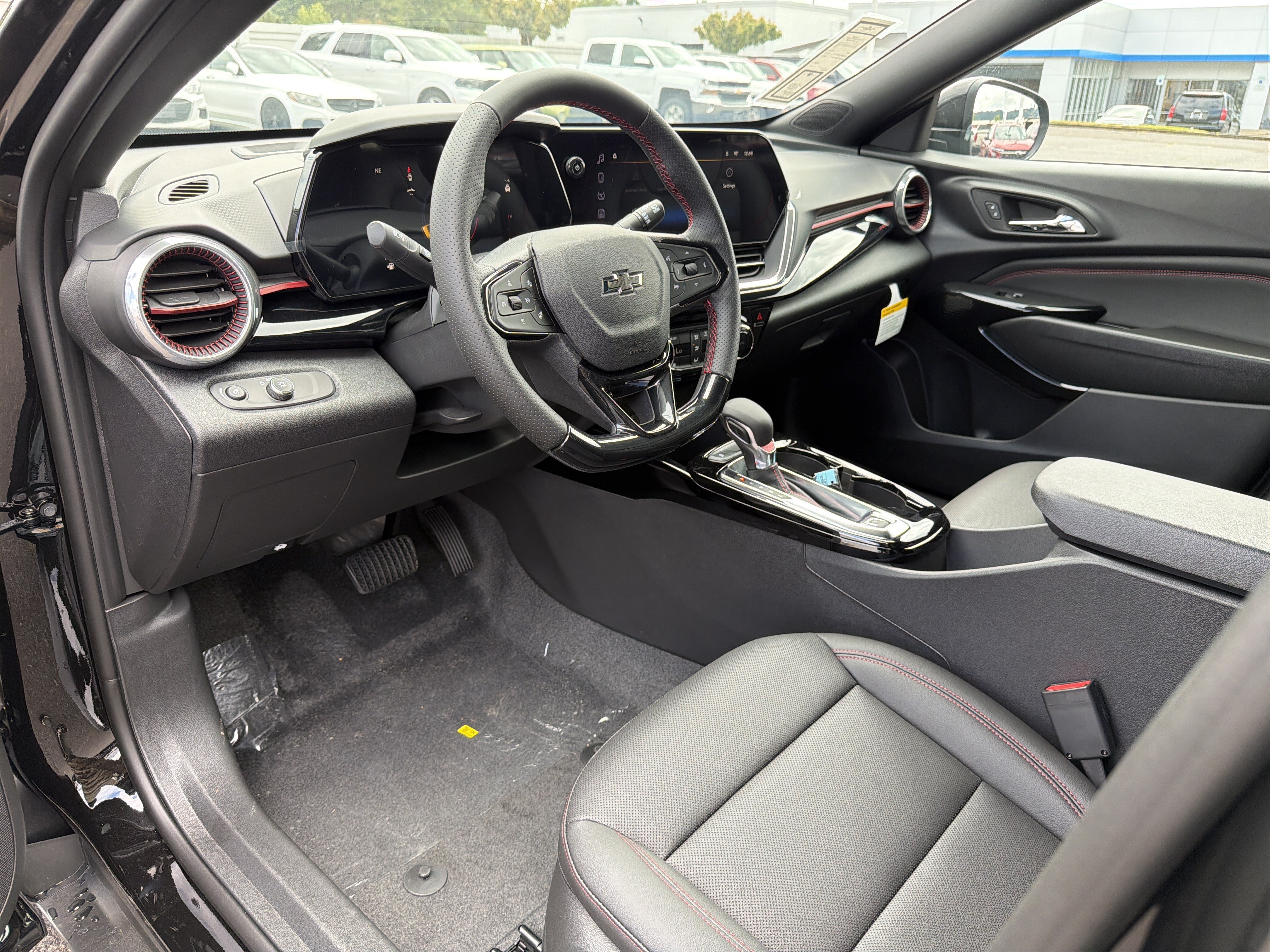 New 2026 Chevrolet Trax RS w/ Driver Confidence Package FWD image 9