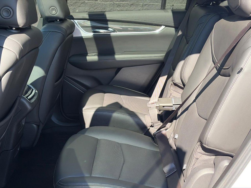 Certified 2024 Cadillac XT6 Sport w/ LPO, Onyx Lite Package image 8