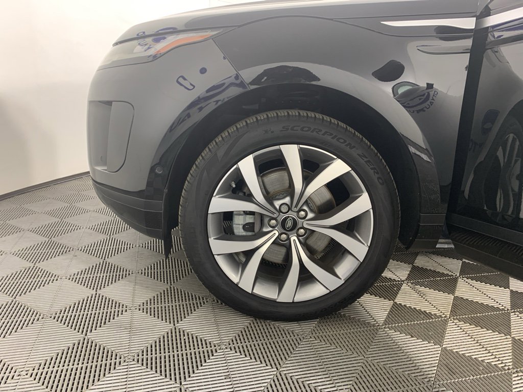 Used 2020 Land Rover Range Rover Evoque SE image 12