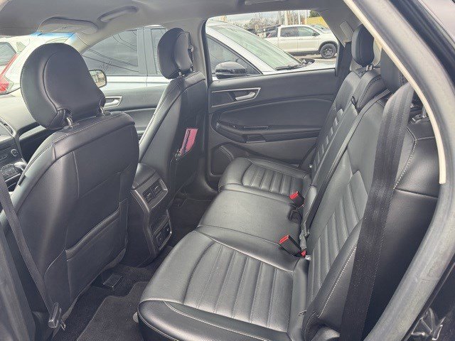 Used 2018 Ford Edge SEL w/ Equipment Group 201A image 10