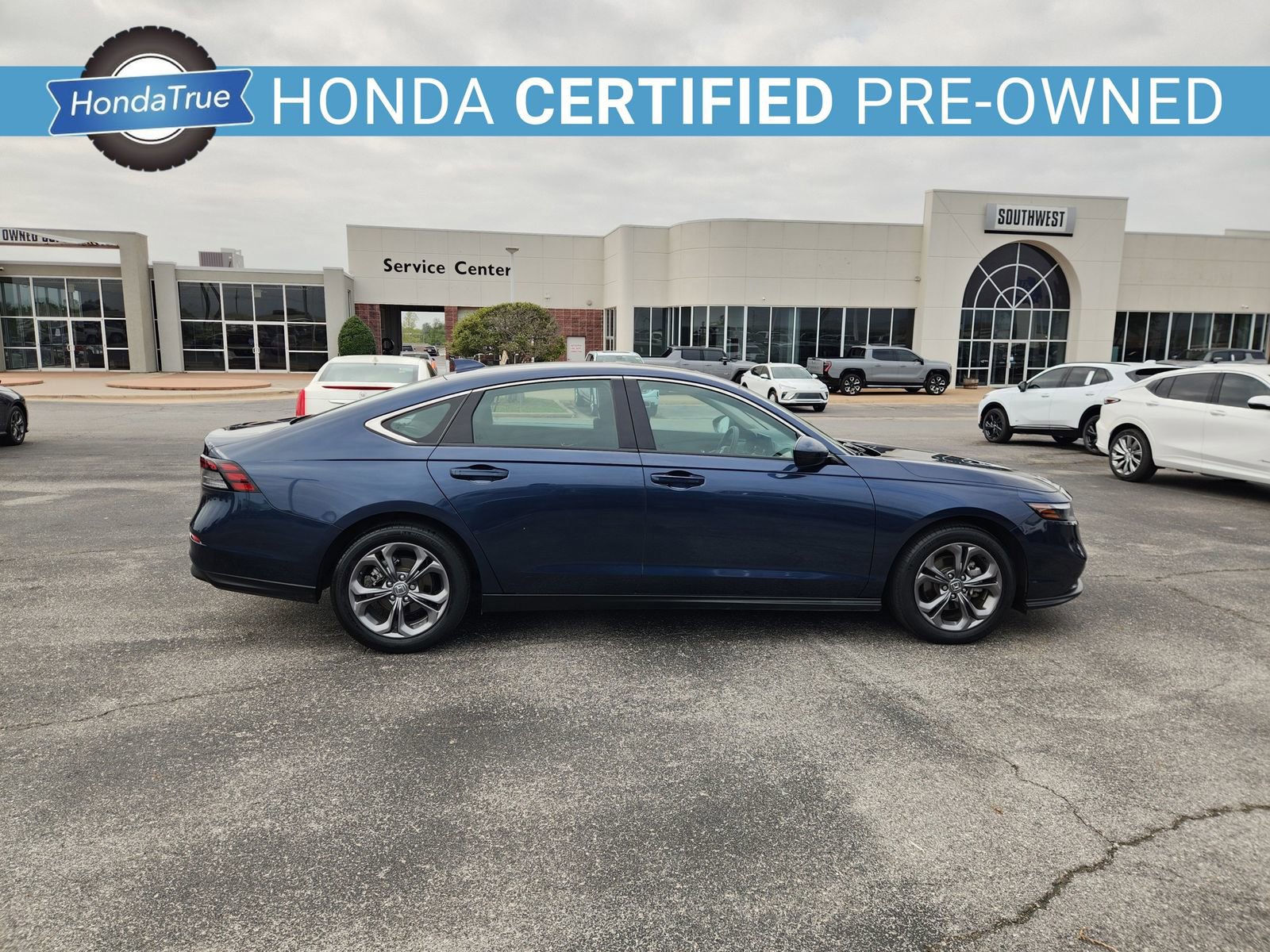 Used 2024 Honda Accord EX image 7