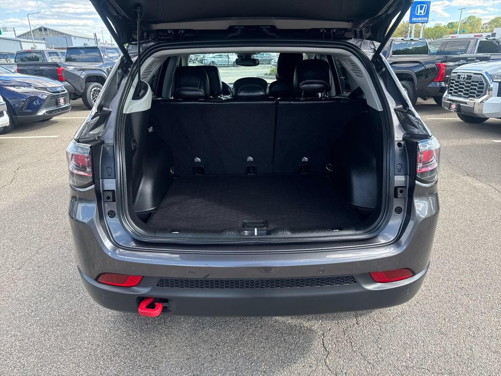 Used 2022 Jeep Compass Trailhawk w/ Trailhawk Elite Group AWD/4WD image 7