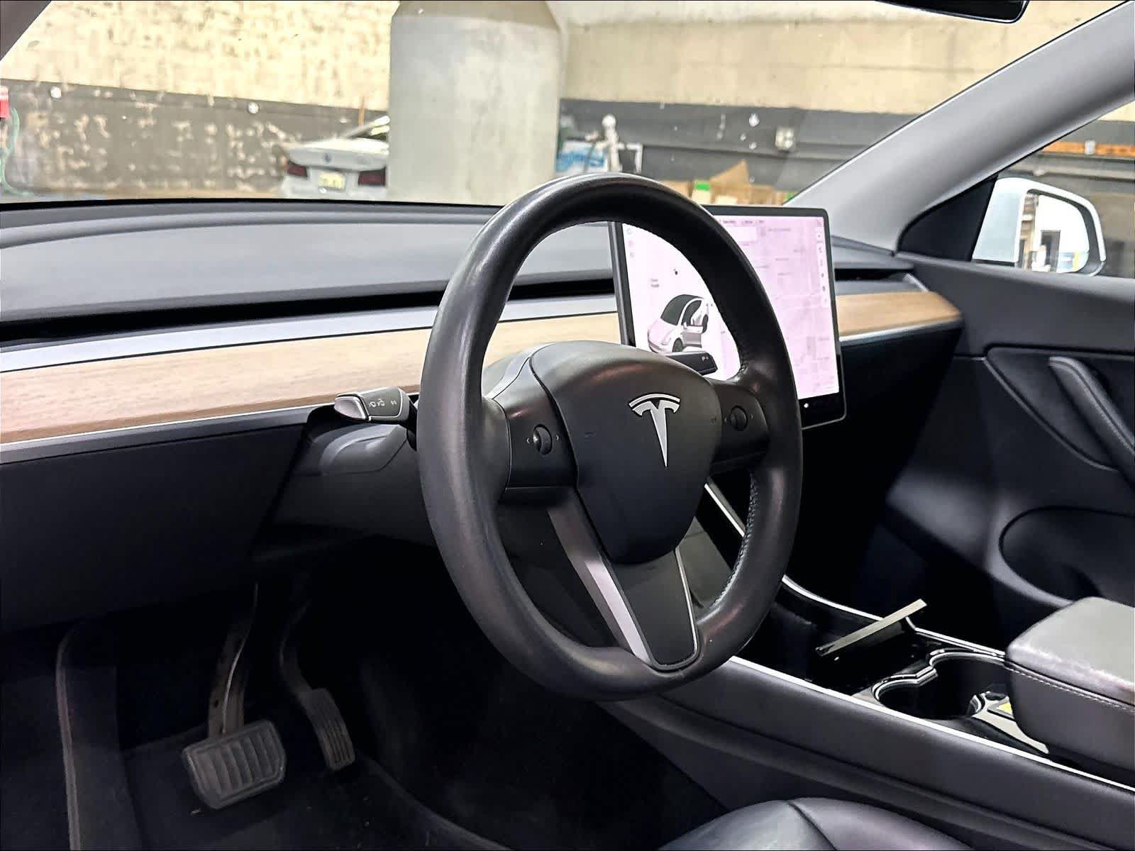 Used 2020 Tesla Model Y Long Range AWD/4WD image 17