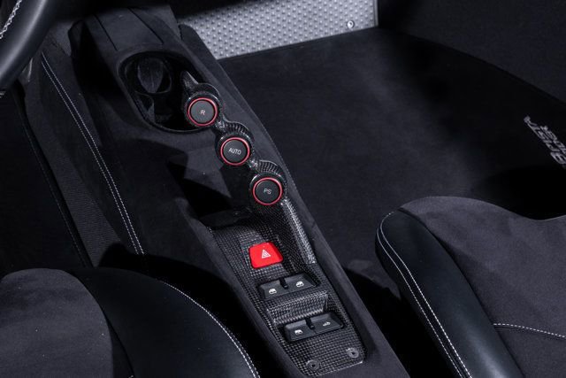 Used 2020 Ferrari 488 Pista Spider image 19
