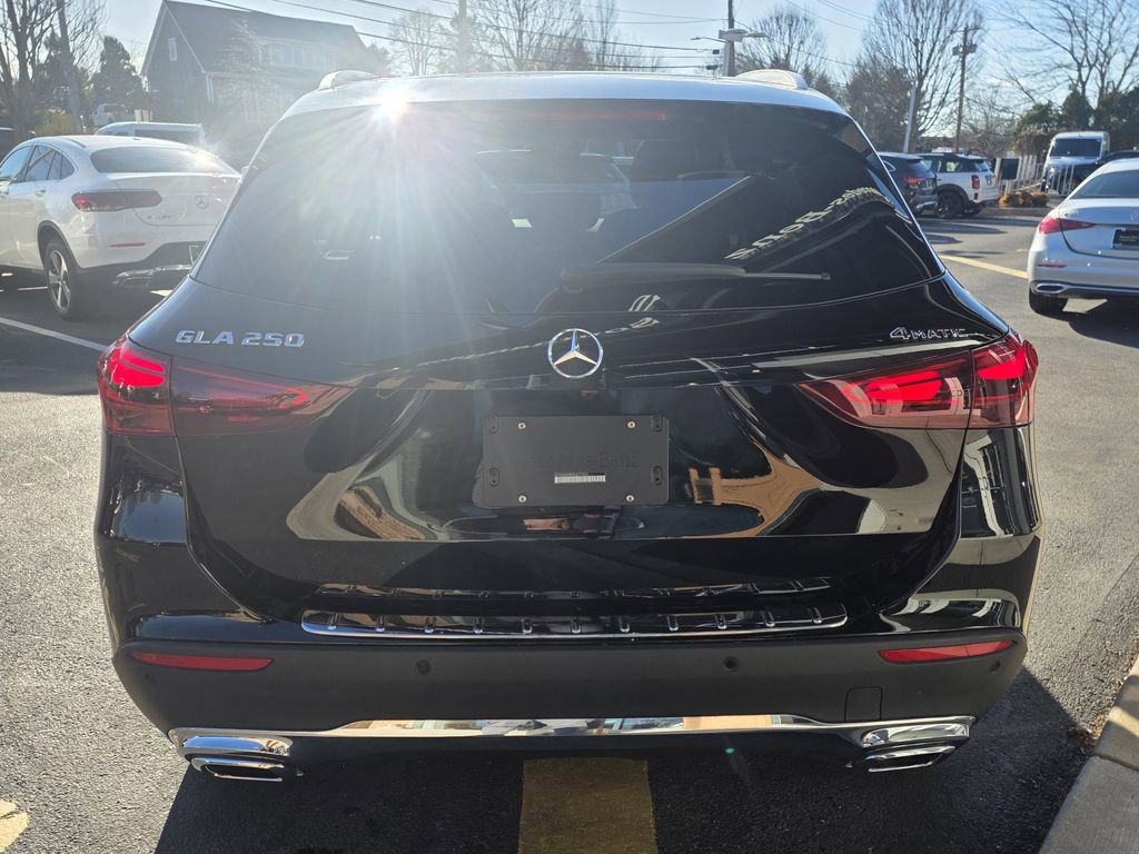 Certified 2025 Mercedes-Benz GLA 250 4MATIC image 11