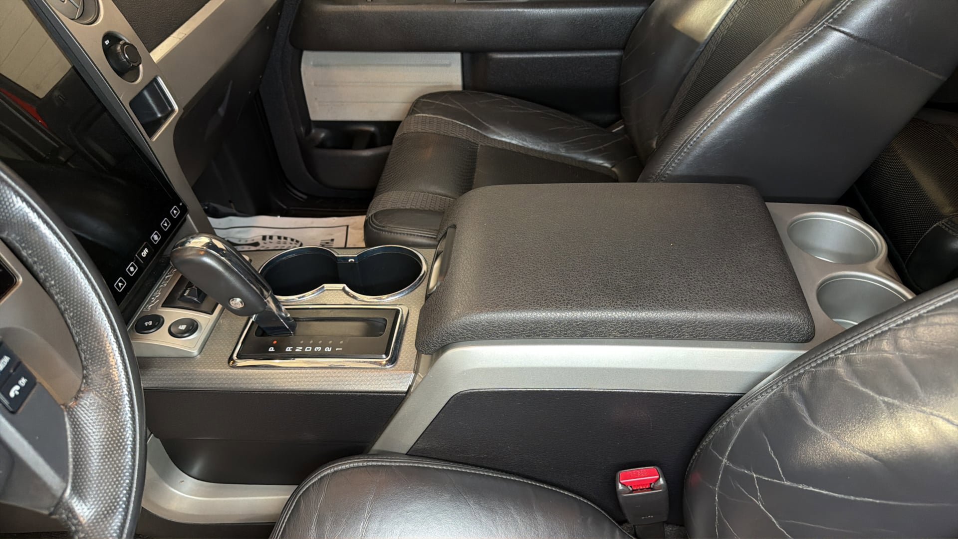 Used 2010 Ford F150 Raptor AWD/4WD image 23