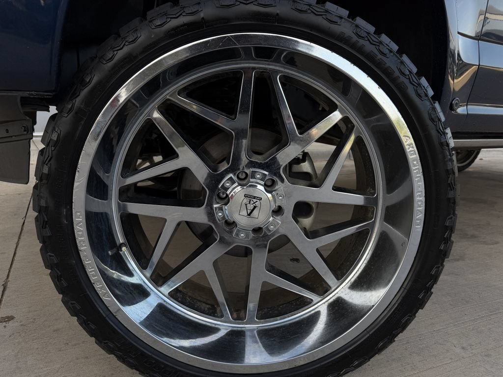 Used 2019 Ford F150 Platinum w/ Equipment Group 701A Luxury AWD/4WD image 9