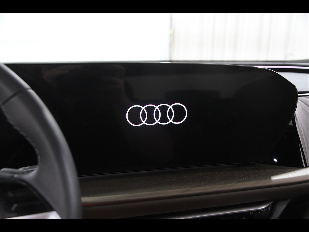 Used 2025 Audi Q5 Premium Plus AWD/4WD image 9
