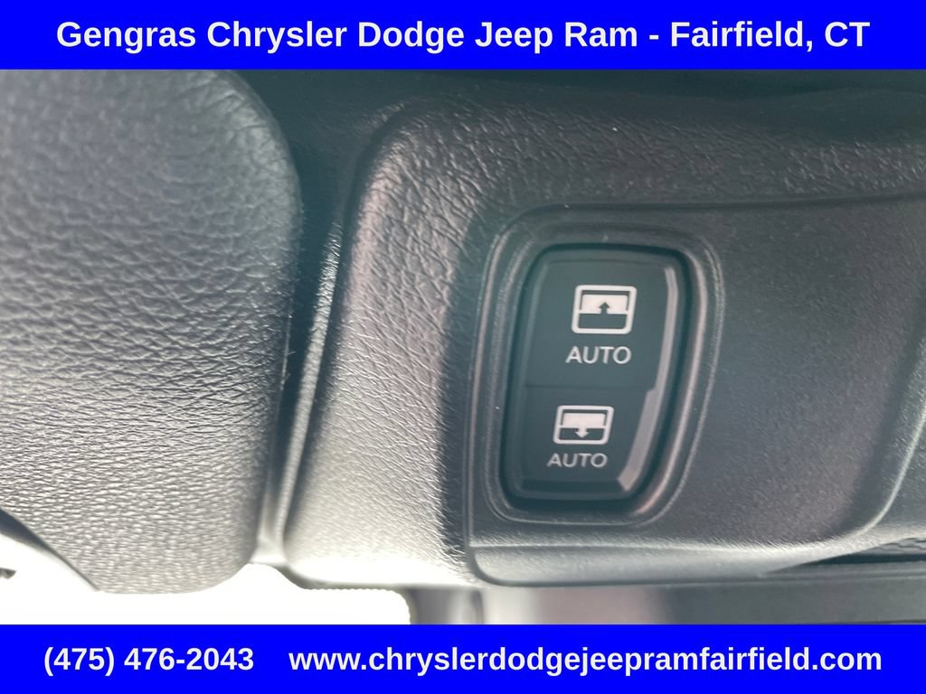 Used 2024 Jeep Wrangler Unlimited AWD/4WD image 57