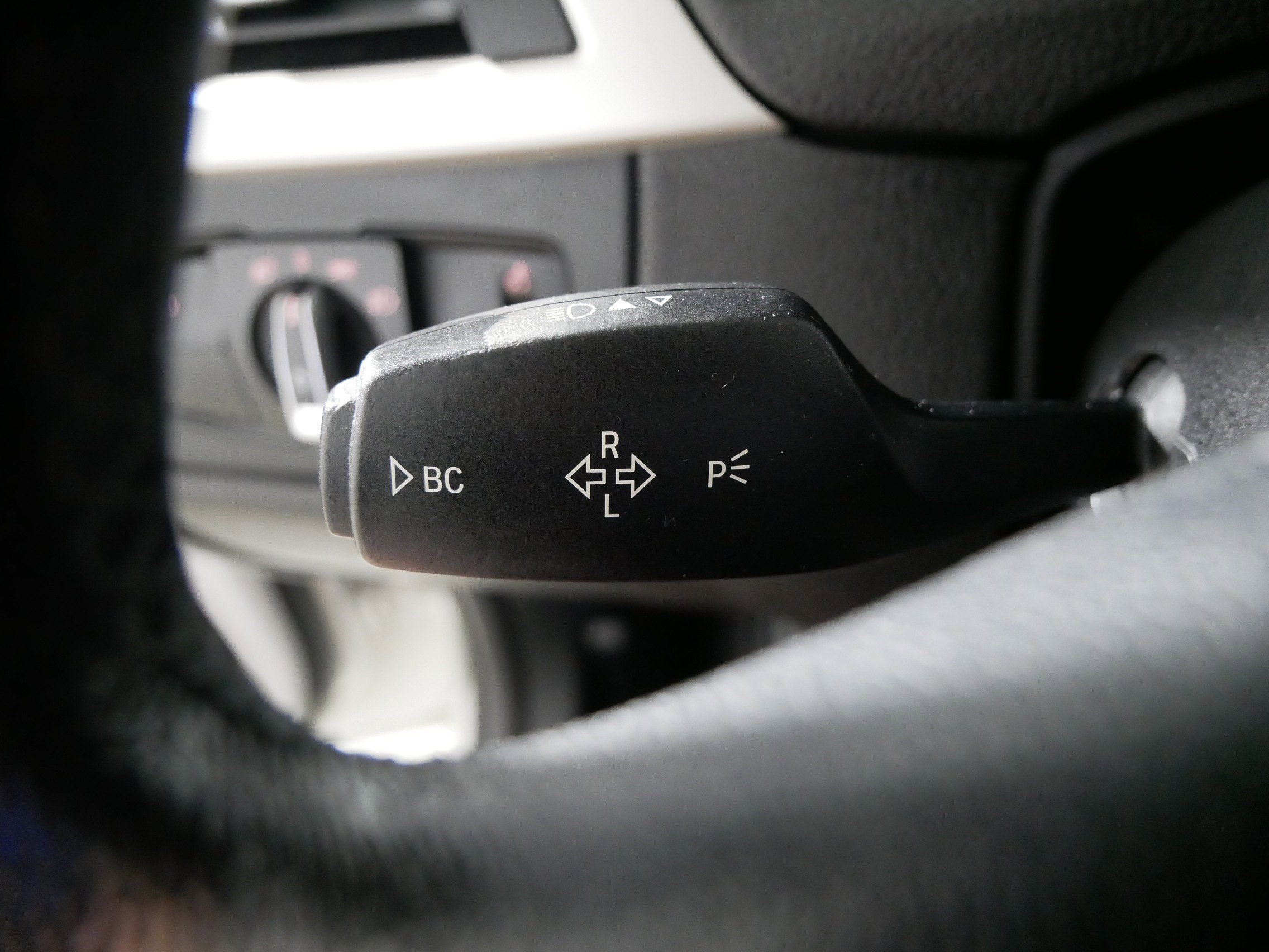 Used 2015 BMW 320i xDrive Sedan AWD/4WD image 33