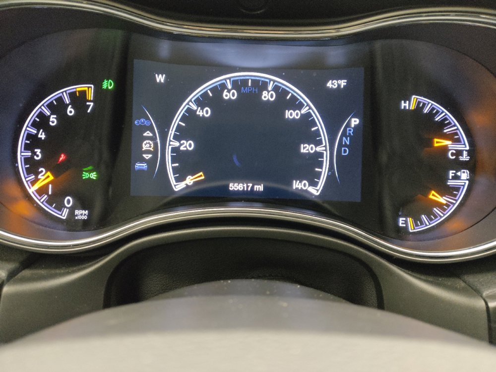 Used 2022 Jeep Grand Cherokee Limited w/ Tech Group image 23