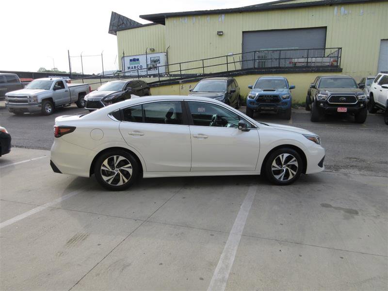 Used 2022 Subaru Legacy image 8