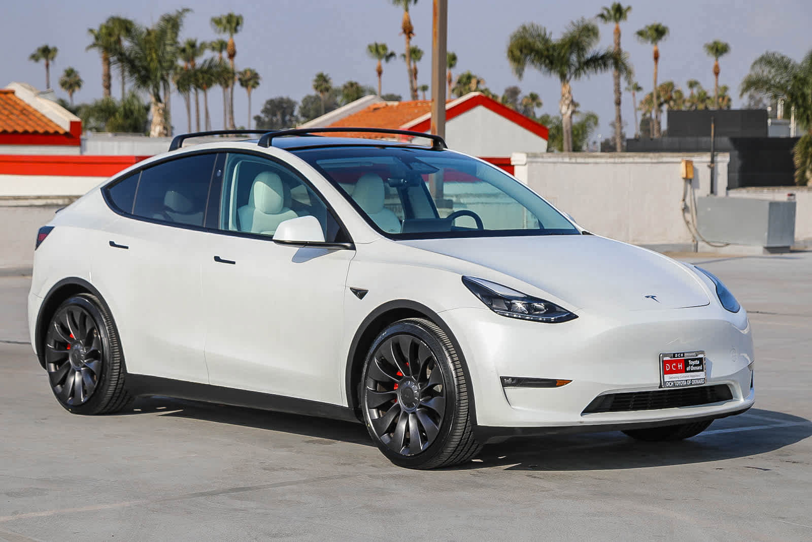 Used 2024 Tesla Model Y Performance AWD/4WD image 4