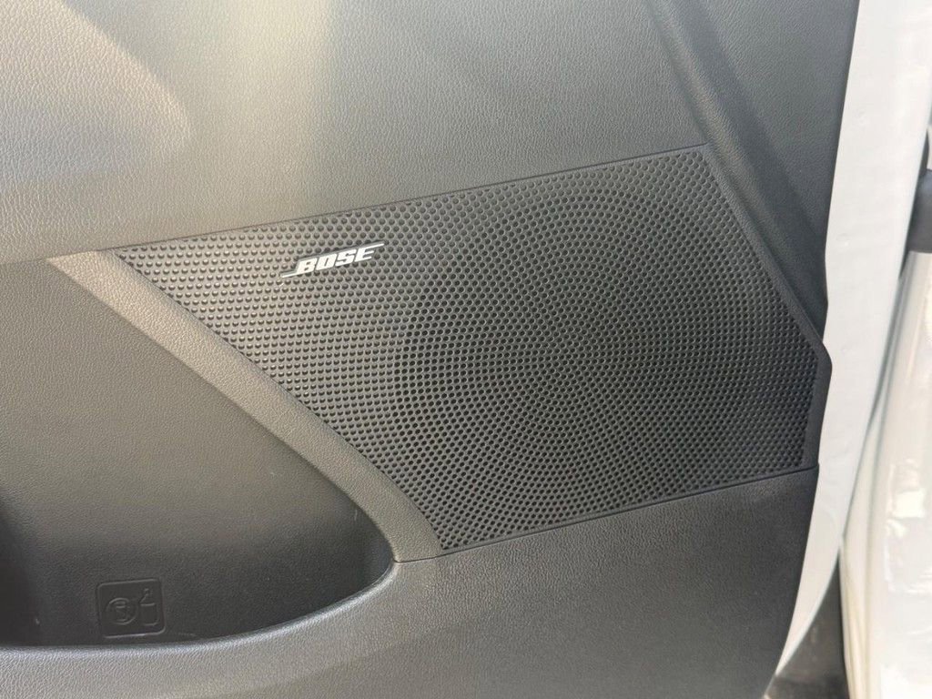 Used 2025 Kia Sorento SX Prestige w/ Olive Brown Leather Package image 27