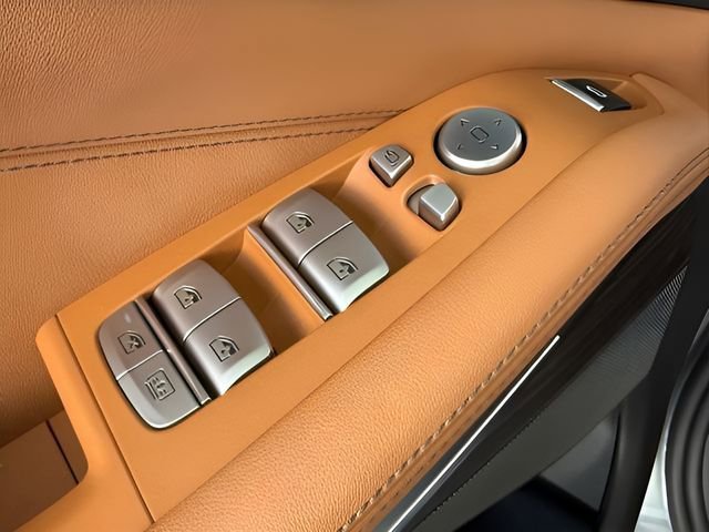 Used 2026 BMW X7 xDrive40i w/ Premium Package image 17