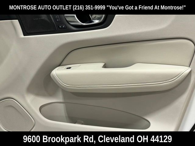 New 2025 Volvo XC60 T8 Ultra w/ Climate Package image 33