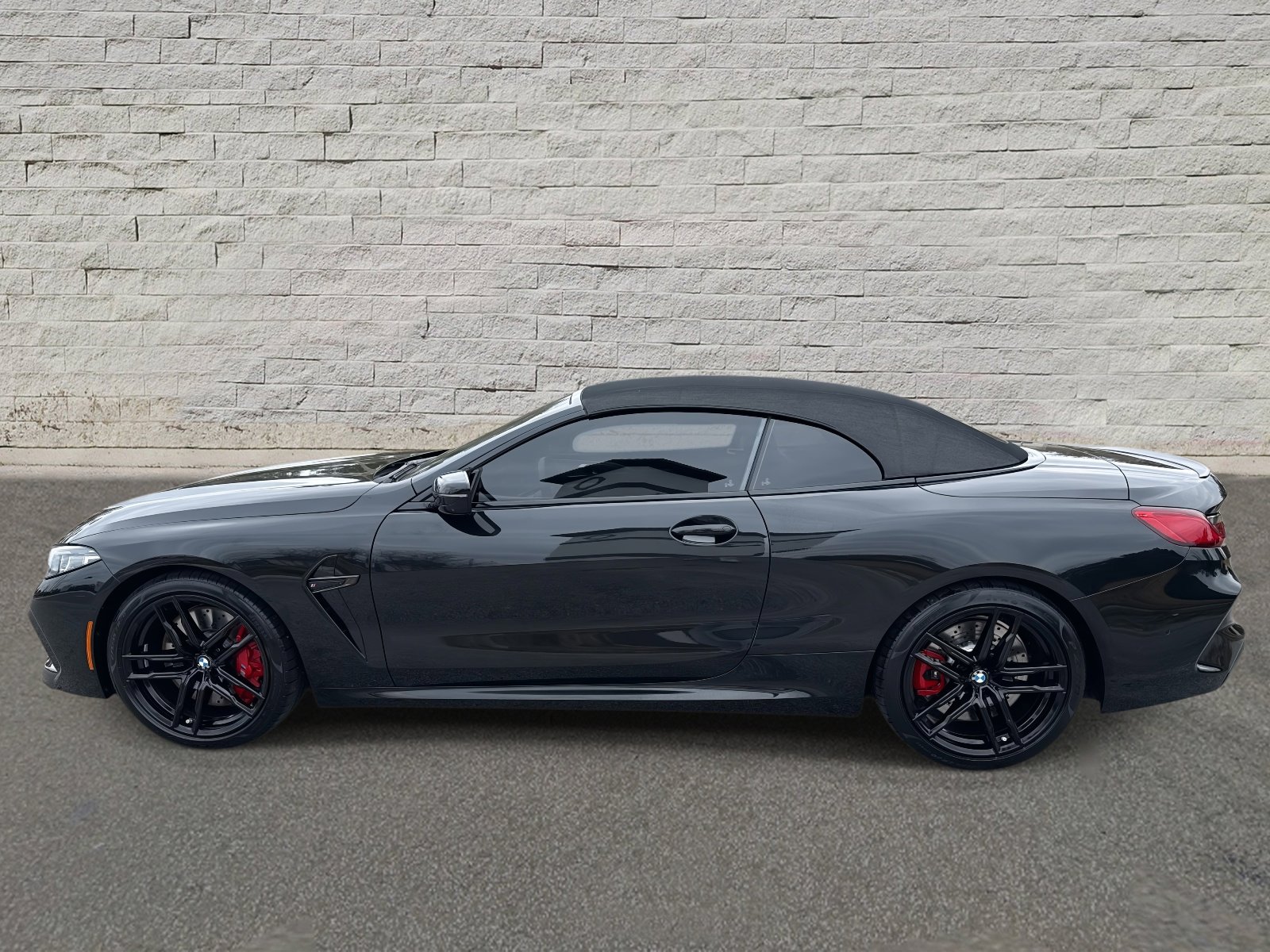 Used 2024 BMW M8 Competition image 8