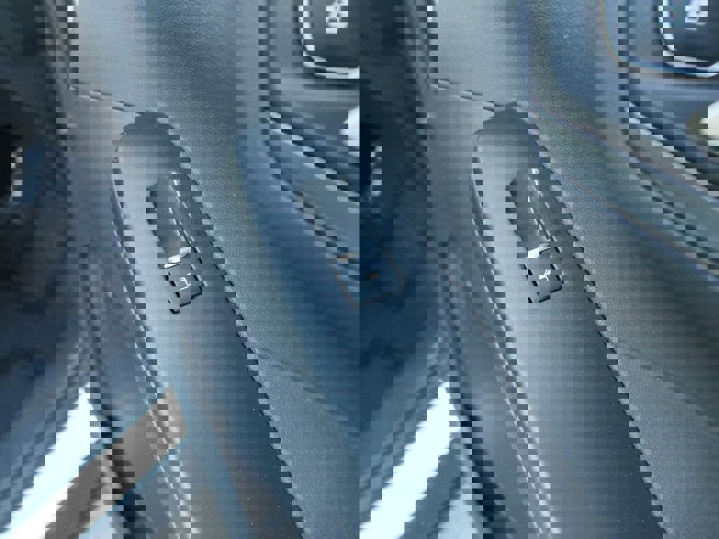 Used 2023 Ford Escape SE image 27