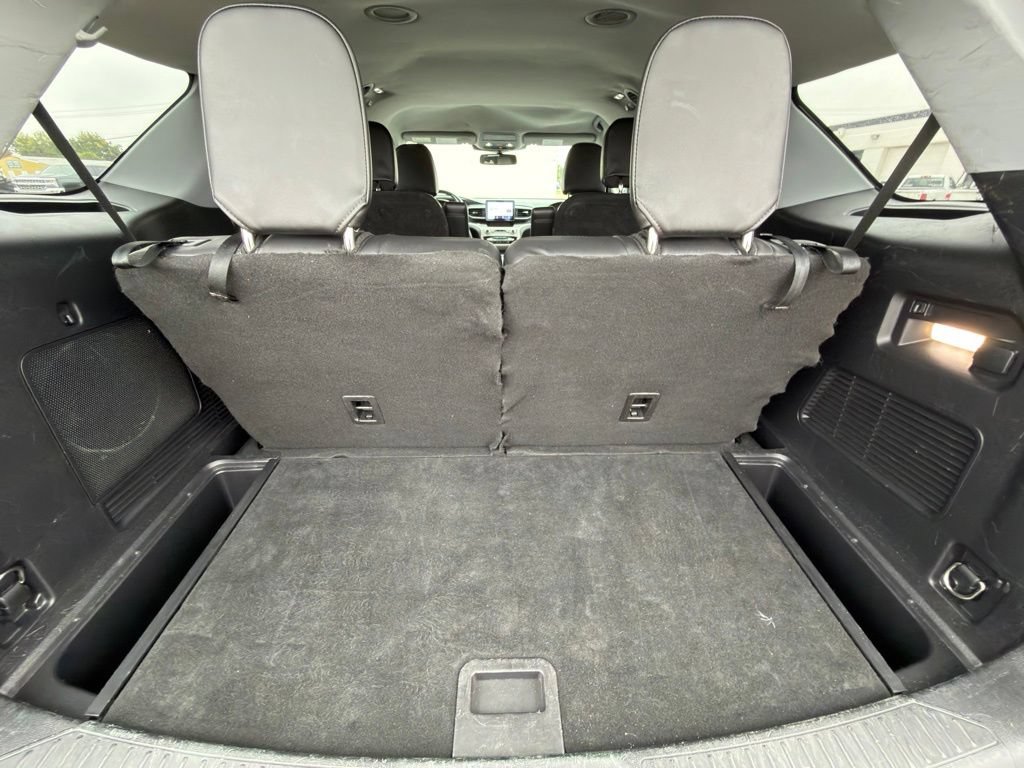 Used 2023 Ford Explorer XLT w/ Equipment Group 202A AWD/4WD image 16