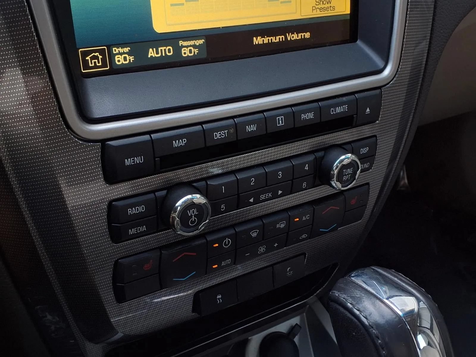 Used 2010 Ford Fusion SEL FWD image 11