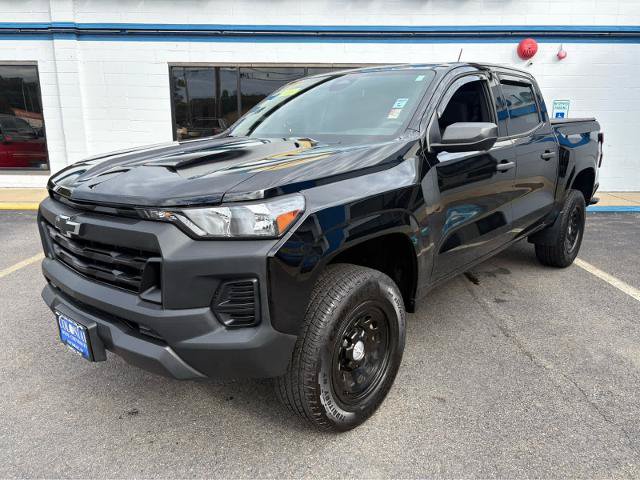Used 2023 Chevrolet Colorado W/T w/ WT Convenience Package AWD/4WD image 1