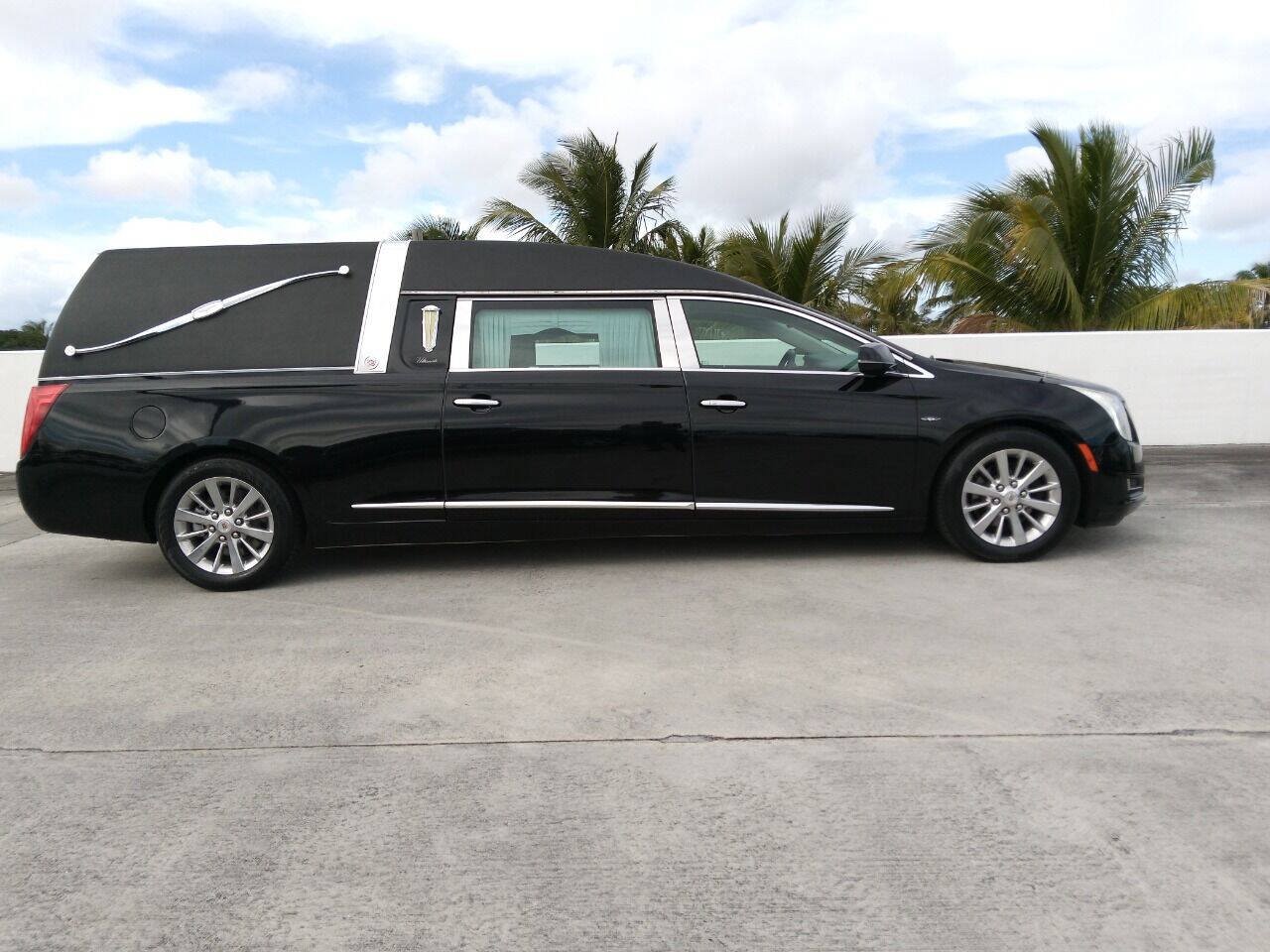Used 2015 Cadillac XTS Hearse FWD image 3