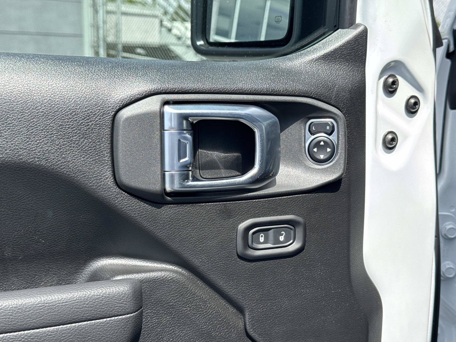New 2026 Jeep Gladiator Sport AWD/4WD image 23