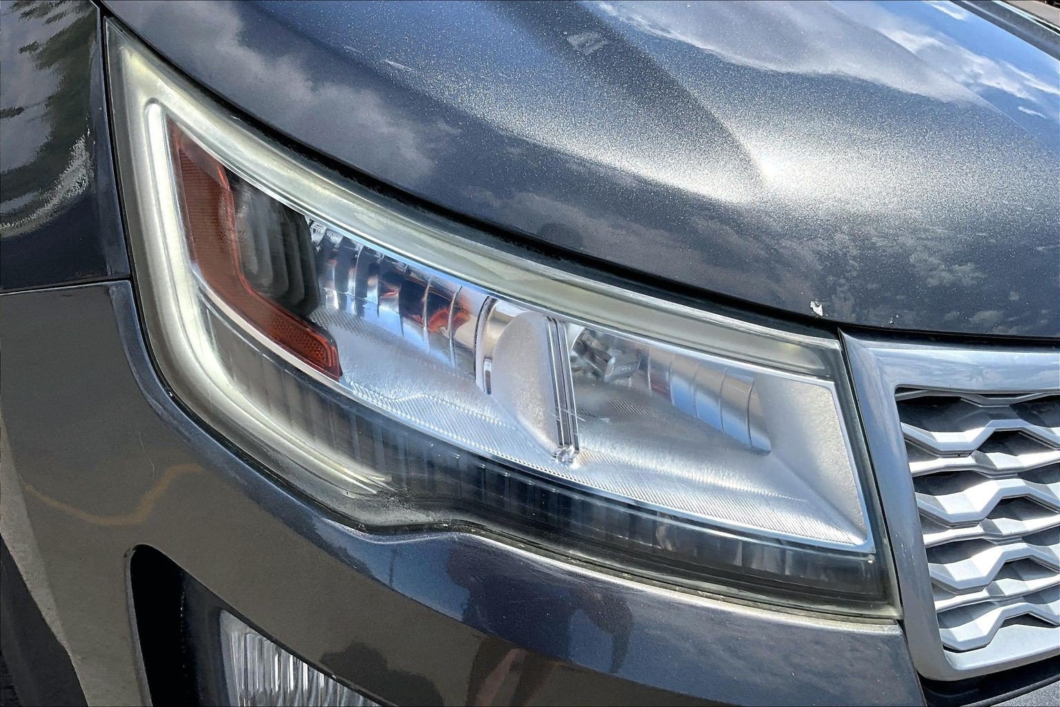 Used 2017 Ford Explorer Platinum AWD/4WD image 31