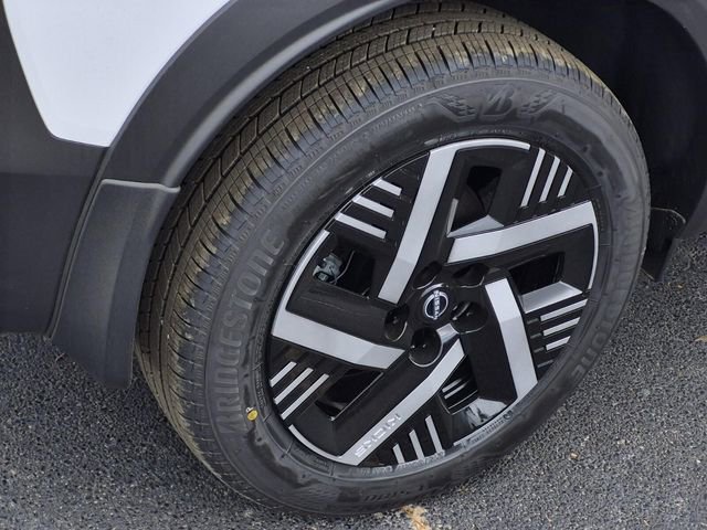 New 2026 Nissan Kicks SV image 5