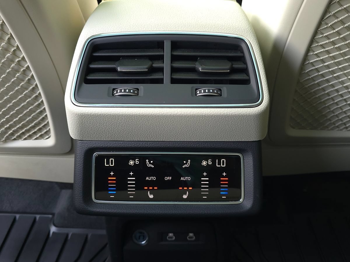 Used 2024 Audi Q8 e-tron Prestige w/ Prestige Package AWD/4WD image 17