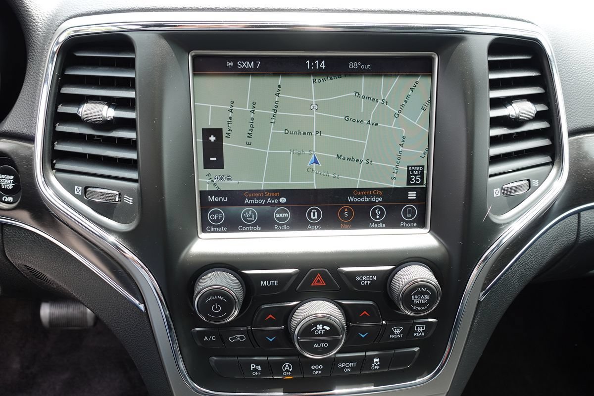 Used 2018 Jeep Grand Cherokee Limited AWD/4WD image 47
