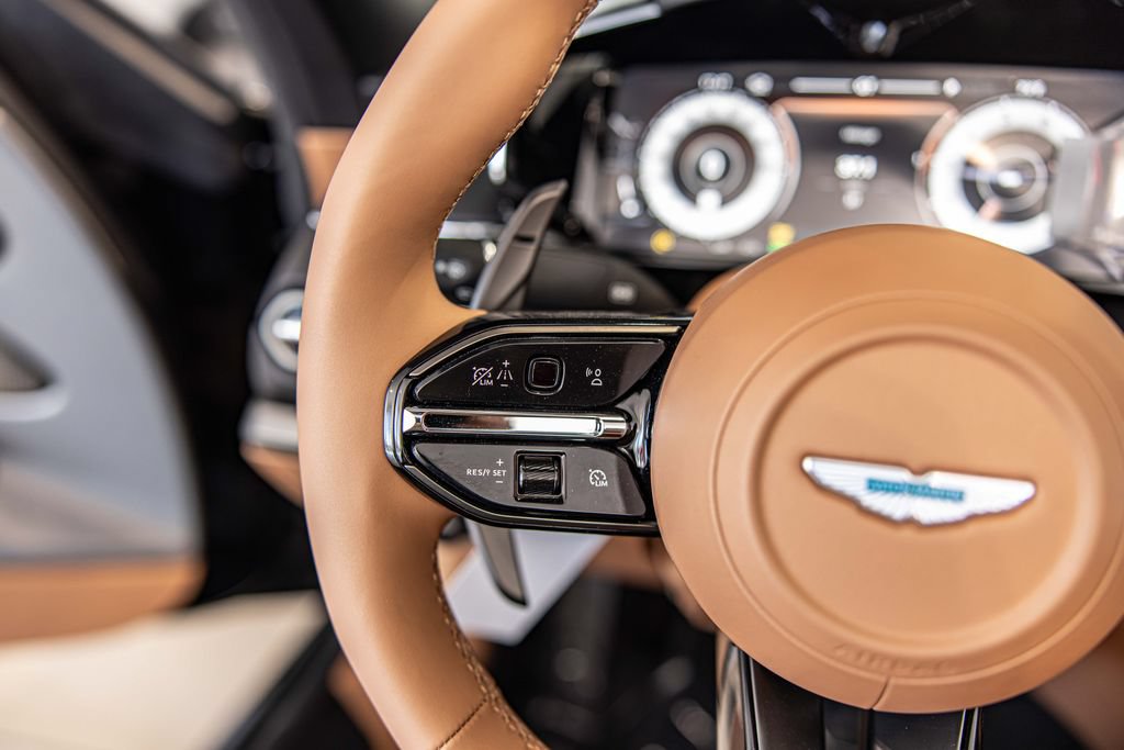 New 2026 Aston Martin Vanquish Convertible RWD image 21