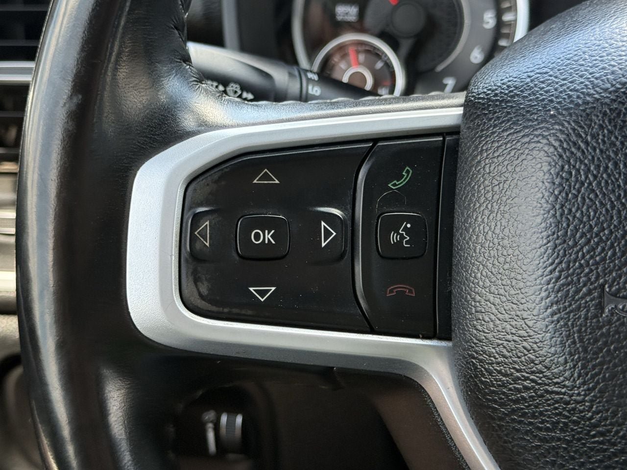 Used 2022 RAM 1500 Big Horn AWD/4WD image 12