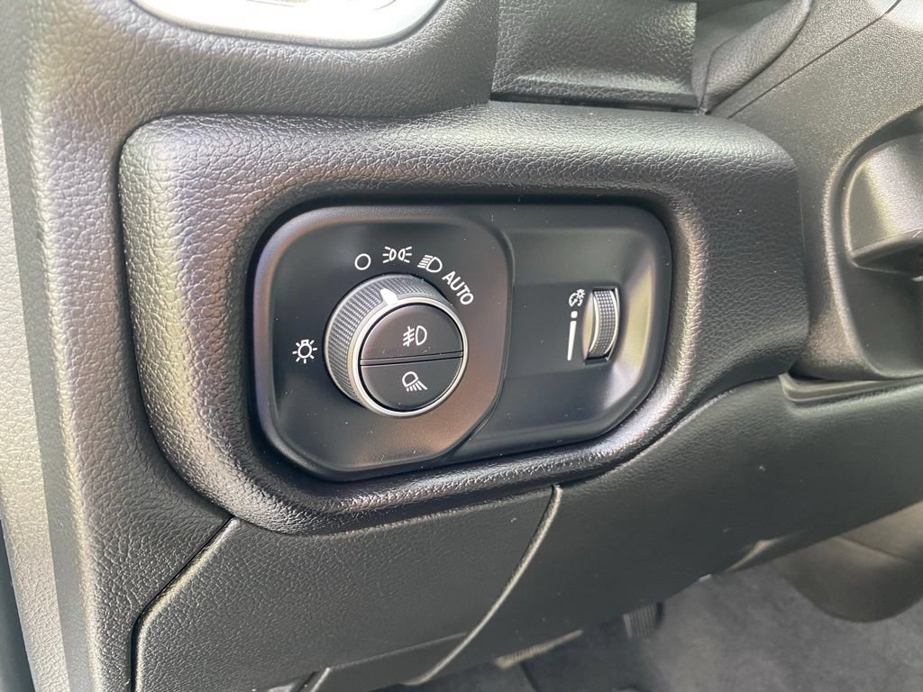 Used 2024 RAM 2500 Big Horn w/ Bed Utility Group AWD/4WD image 17
